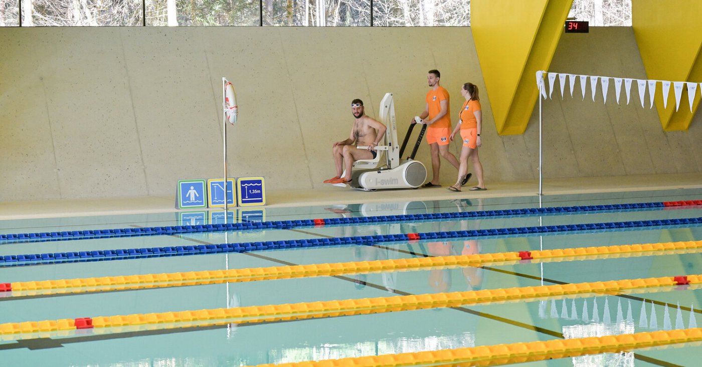  The Novo mesto pool acquired a pool lift for the disabled with the support of the VARCITIES project