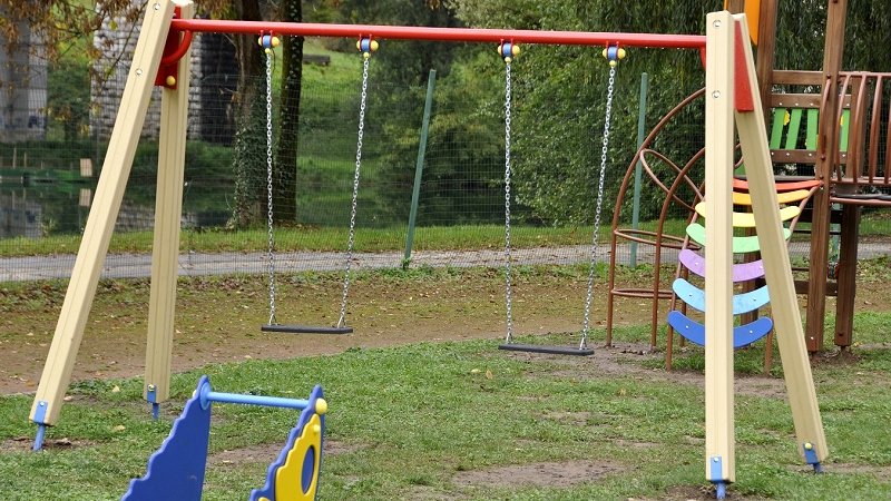gugalnica na igrišču