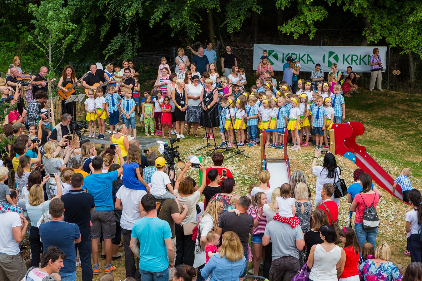 Nastop predšolskih otrok ob prisotnosti staršev