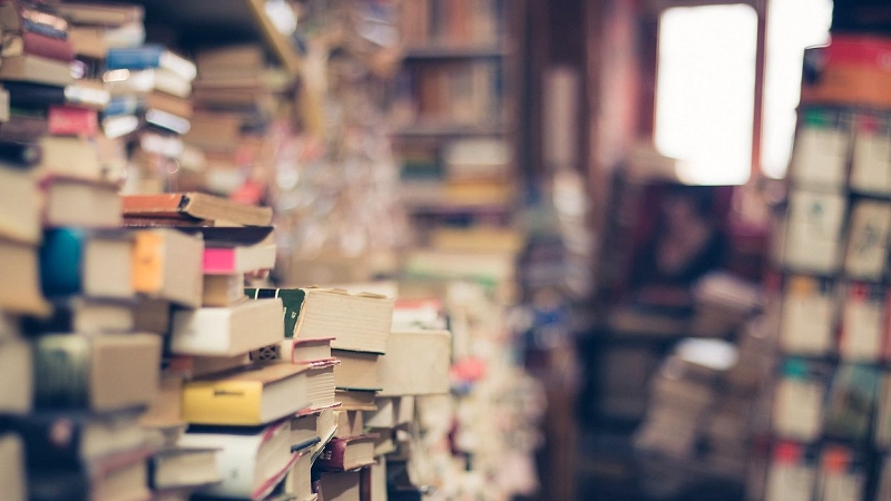 books-1163695_1920