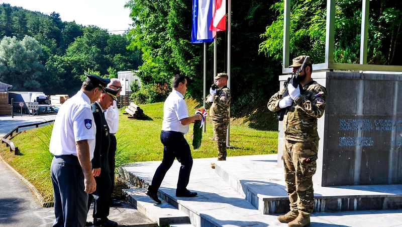 Polaganje venca in v Pogancih