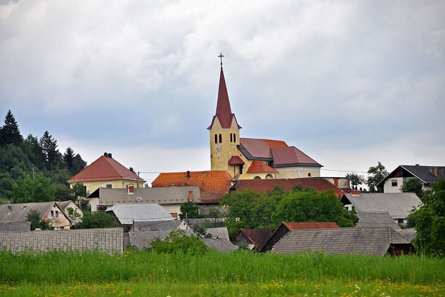 cerkev Podgrad - Devica Marija, mati dobrega sveta