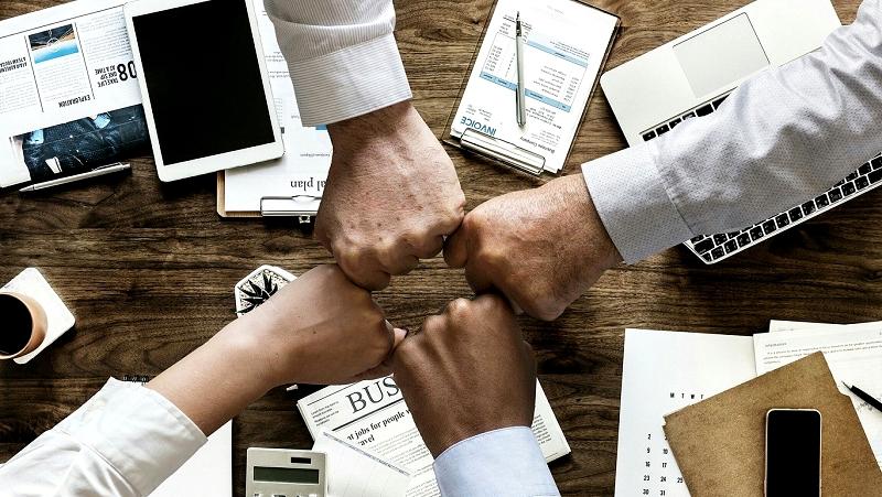 teamwork-3213924_1920