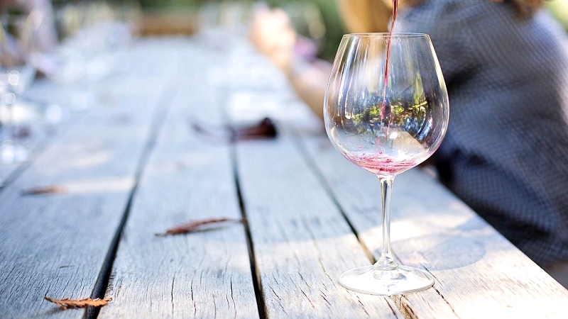 wine-gf10b4e622_1920