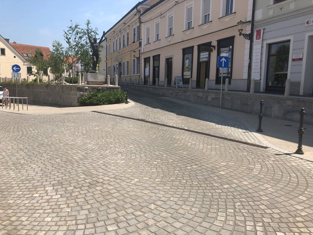 križišče-Rozmanove-in-Prešernovega-trga