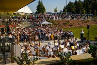 Publika in gostje na otvoritvi Bazena Novo mesto