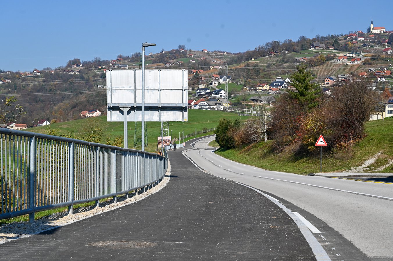 Nova kolesarska steza Trška gora dostopnejša po novi kolesarski povezavi