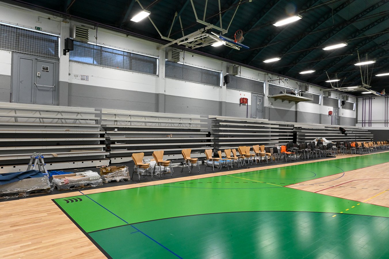 v Športni dvorani Marof poteka montaža nove tribune