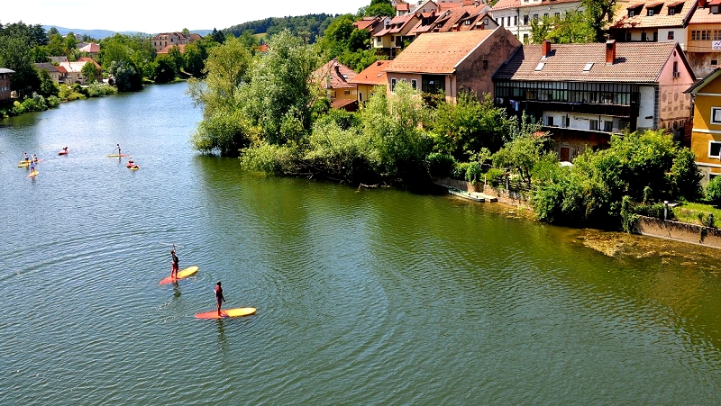 Breg_aktivnosti na reki Krki Javno zbiranje ponudb za oddajo v najem izposoje plovil na mestni plaži 2026