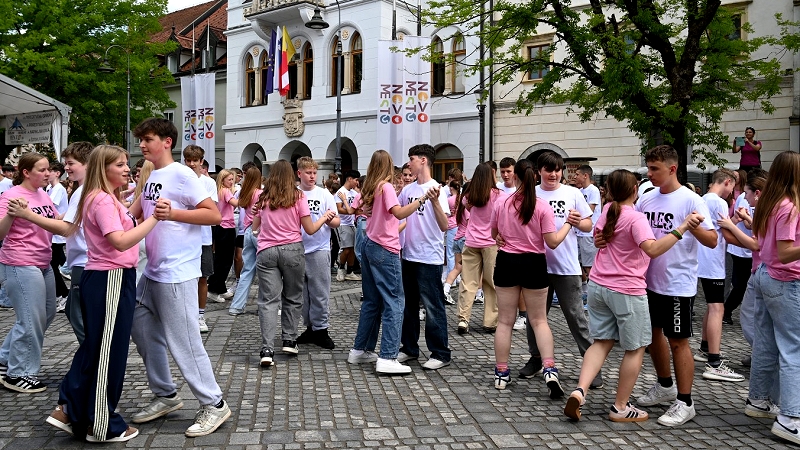 Četvorka Glavni trg znova zaplesal v ritmu maturantske četvorke