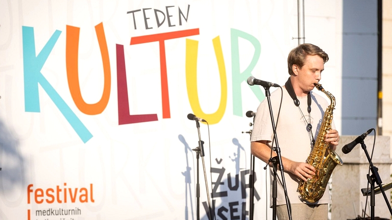 festival Teden kultur Prihaja festival Teden kultur: pet dni brezplačnih medkulturnih doživetij na Glavnem trgu