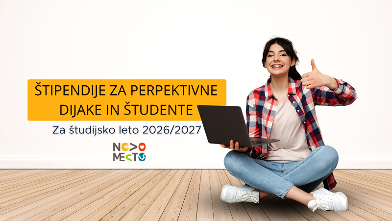 Na fotografiji je  plakat s promocijo razpisa za štipendije, na katerem je nasmejana študentka